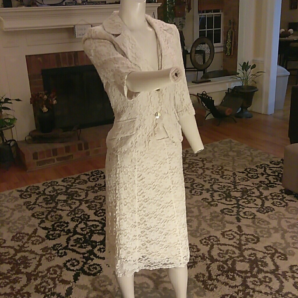 Abr New York Ladies 2 Pc Skirt Suit